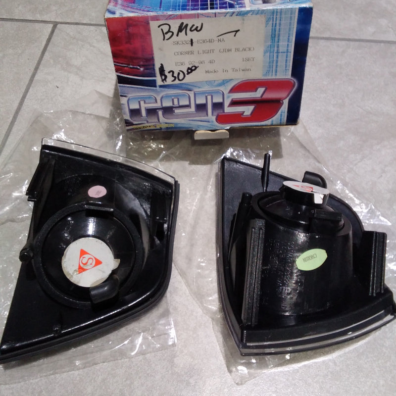SALE - Corner Light (JDM black) 92-98 BMW E36 (4D?)