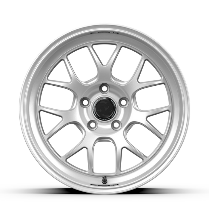 fifteen52 Apex RSR 18x9.5 5x120 22mm ET 72.56mm Center Bore Radiant Silver