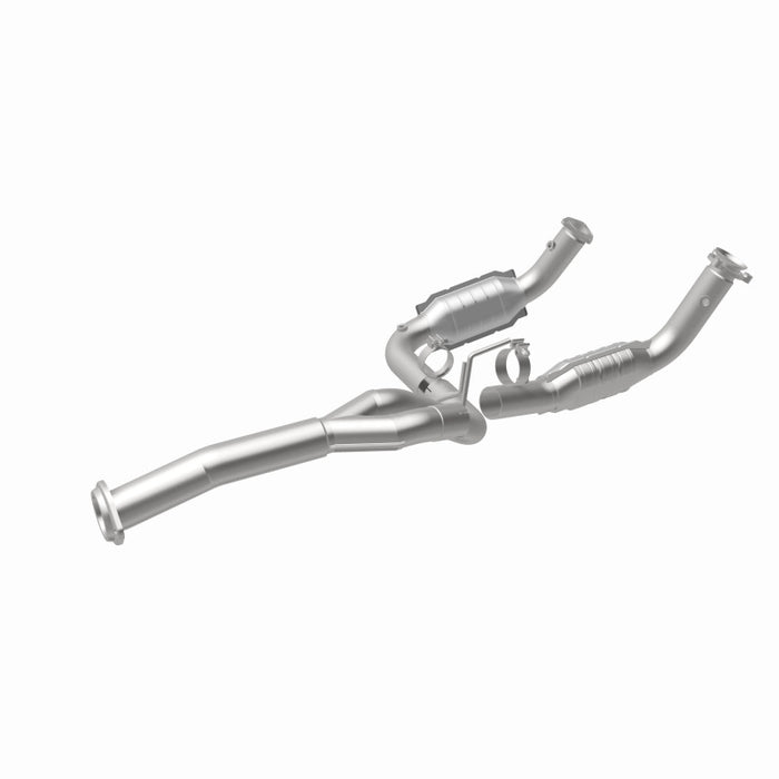 MagnaFlow Conv Direct Fit 11-16 Chevrolet Silverado 2500HD/3500HD / GMC Sierra 2500HD/3500HD